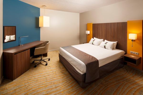 أفضل العروض ل وليداي ينن ليون - فيس ليون