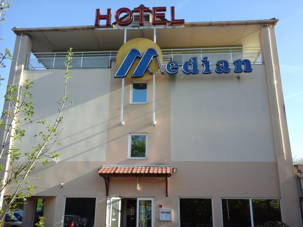 Best offers for Median Geneve Aeroport Freney