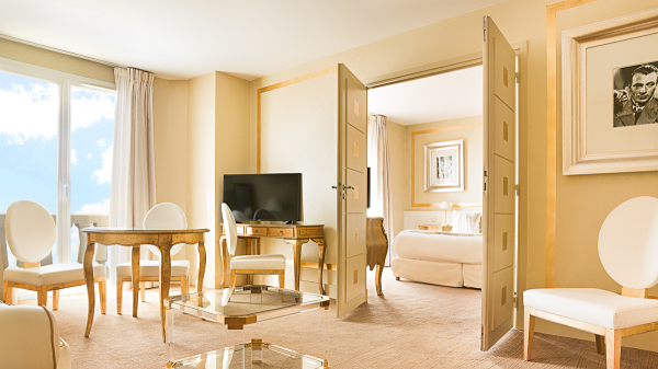 Best offers for Renoir Cannes