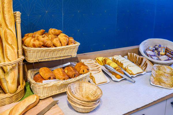 أفضل العروض ل فندق كومفورت باريس بورت ديفري يفري-سور-سين