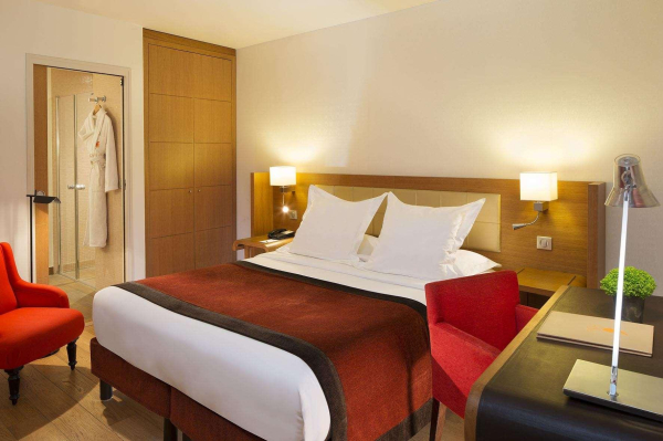 Best offers for Le Six Paris