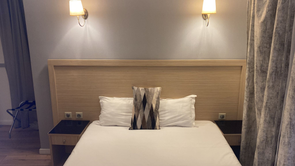 Best offers for Lebron Paris