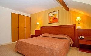 أفضل العروض ل HOTEL KYRIAD REIMS CENTRE ريمس