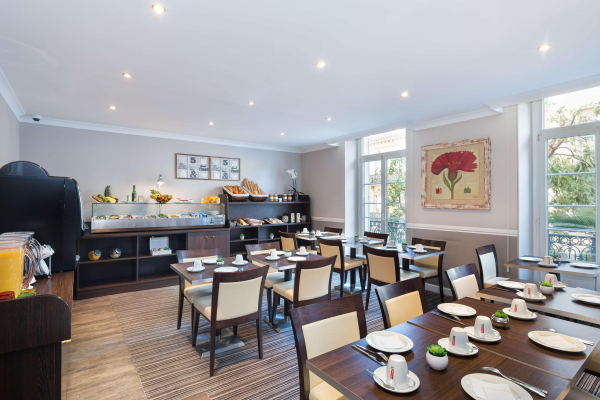 أفضل العروض ل  نيس