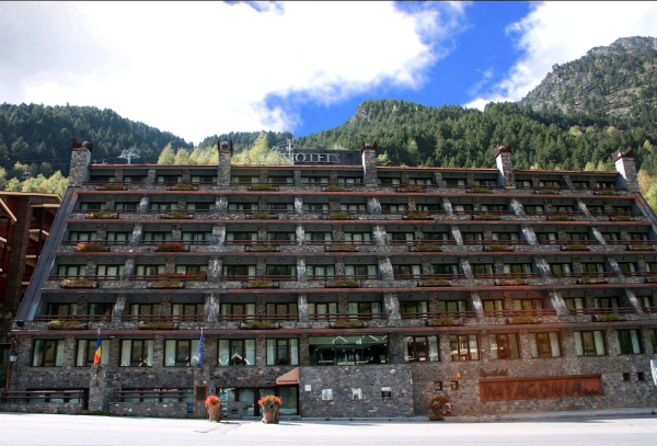 Best offers for Yomo Patagonia La Massana