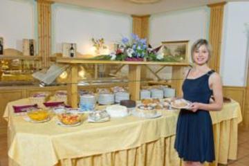 Best offers for SPORT HOTEL VITTORIA Passo del Tonale