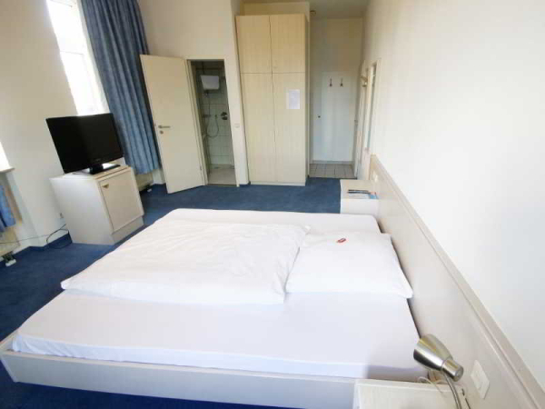 Best offers for Hotel Neuwirtshaus Stuttgart