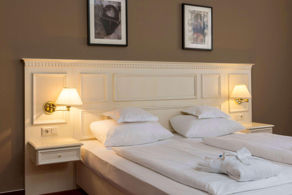 Best offers for Wyndham Garden Quedlinburg Stadtschloss Kassel