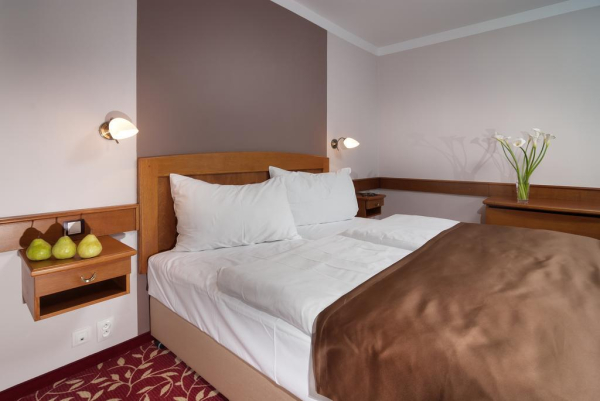 Best offers for Windsor Spindleruv Mlyn
