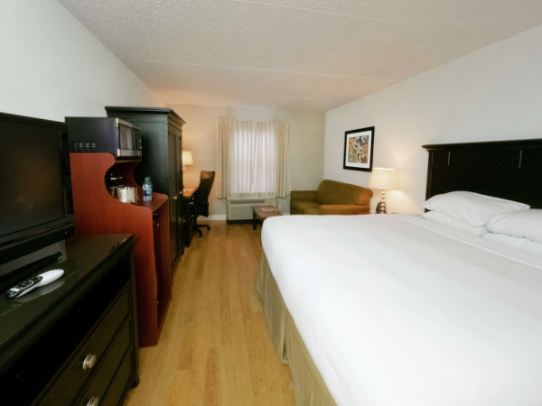 Best offers for DoubleTree by Hilton Buffalo Amherst Amherst 