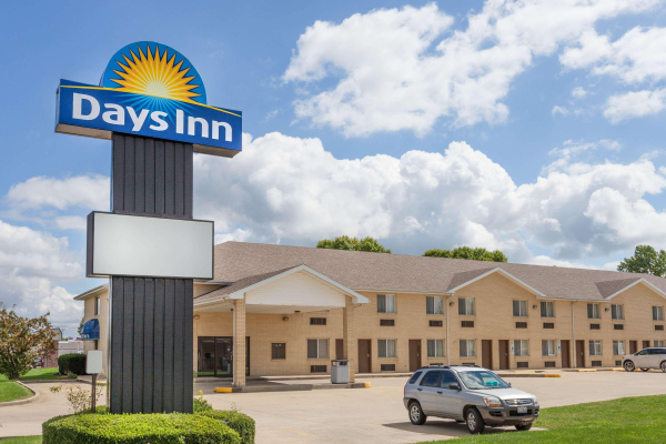 Best offers for Days Inn by Wyndham Charleston Charleston
