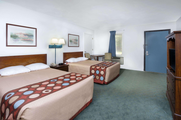 Best offers for Super 8 By Wyndham Taylorville Il Taylorville 