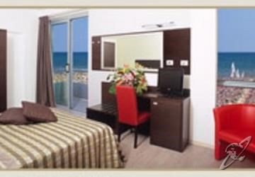 أفضل العروض ل فندق اليسي بالاس ريميني