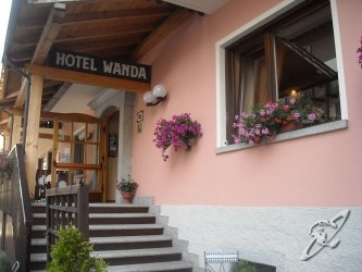 Best offers for Hotel Wanda Pinzolo
