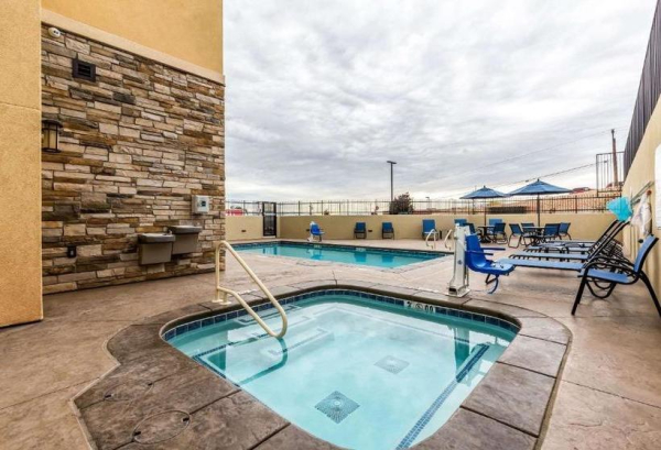 Best offers for Comfort Suites Saint George Saint George 