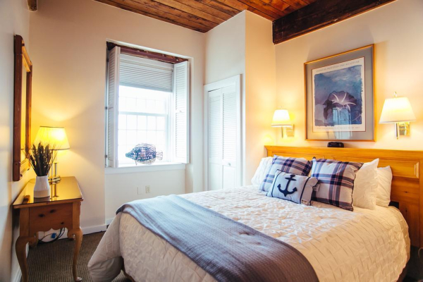 Best offers for Newport Bay Club & Hotel Newport