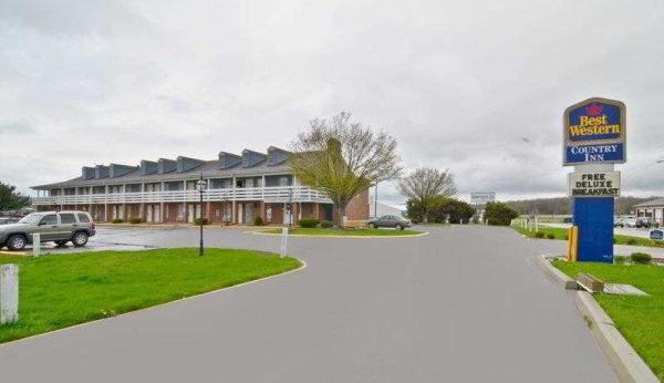 Best offers for Red Roof Inn Uhrichsville New Philadelphia 