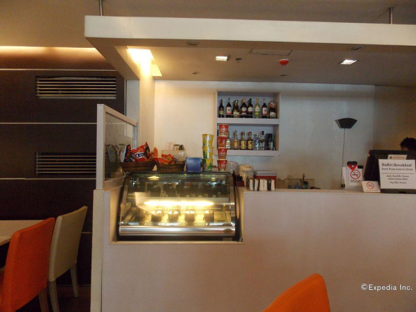 Best offers for Circle Inn - Hotel & Suites Bacolod