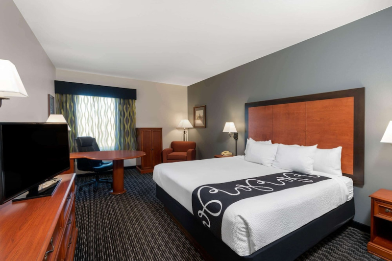 Best offers for La Quinta Inn & Suites Rifle Rifle 