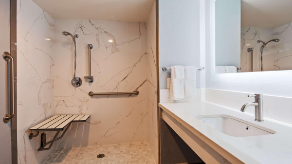 أفضل العروض ل كونتيننتالاناند سويتس إل كاجون 