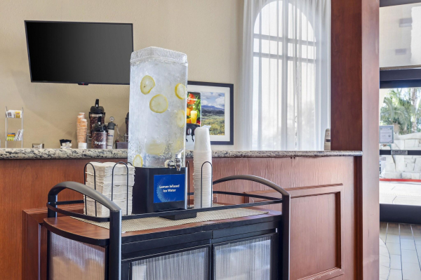 Best offers for Comfort Inn & Suites Rocklin Rocklin