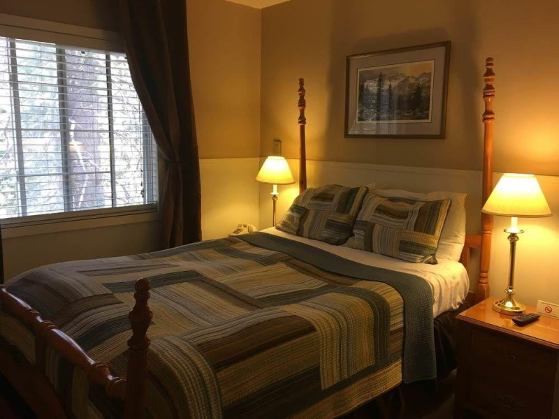 Best offers for Cinnamon Bear Inn Mammoth Lakes 