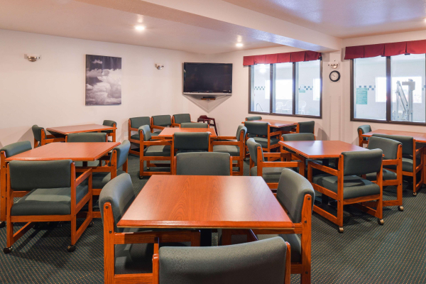 Best offers for Travelodge Suites By Wyndham Newberg Newberg 