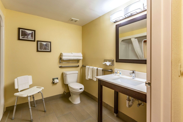 Best offers for Comfort Suites near Robins Air Force Base Warner Robins