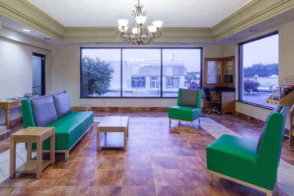 Best offers for Days Inn by Wyndham Dalton Dalton 