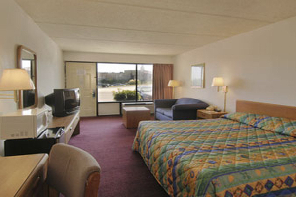 Best offers for Travelodge Macon North Macon