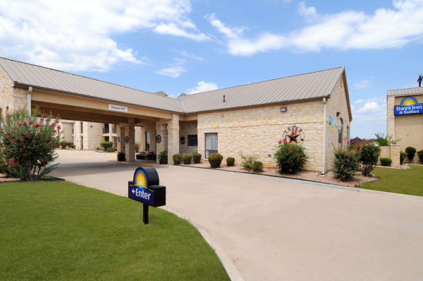 Best offers for Days Inn & Suites By Wyndham Llano Llano