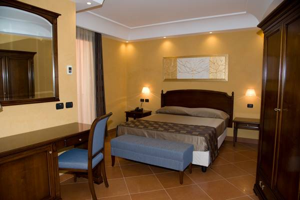 Best offers for Artemis Cefalu