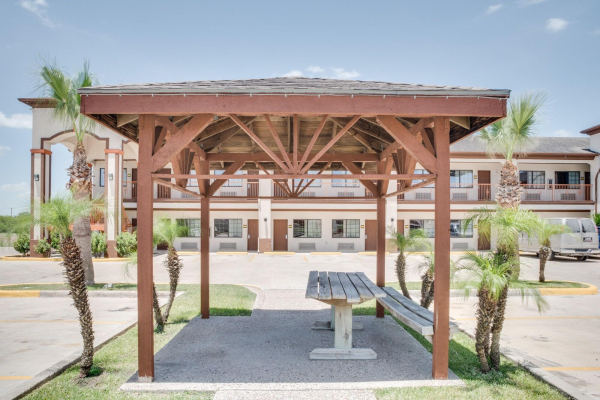 Best offers for Lone Star Inn - San Benito/Harlingen San Benito