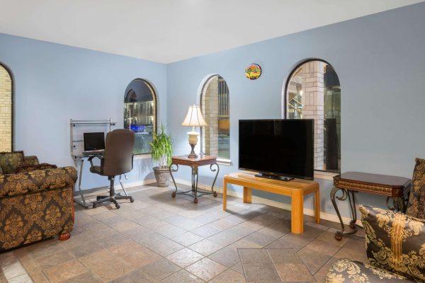 أفضل العروض ل دايسان باى ويندهام سانانتونيو سانانتونيو 