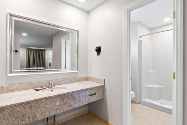 Best offers for Econo Lodge Bethel - Danbury Bethel 