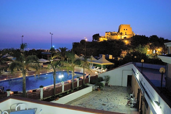 أفضل العروض ل فندق تالاو س.ا.س. سكالي