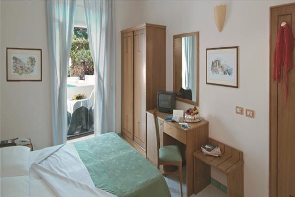 أفضل العروض ل بيكولو باراديسو ماسا لوبرنس