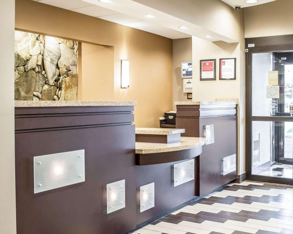 Best offers for Comfort Suites Perrysburg - Toledo South Perrysburg