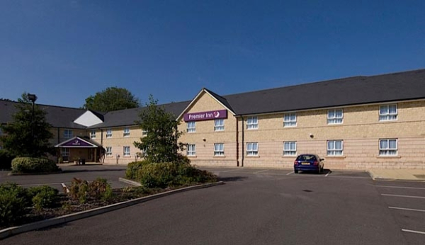 Best offers for PREMIER INN CHIPPENHAM Chippenham 