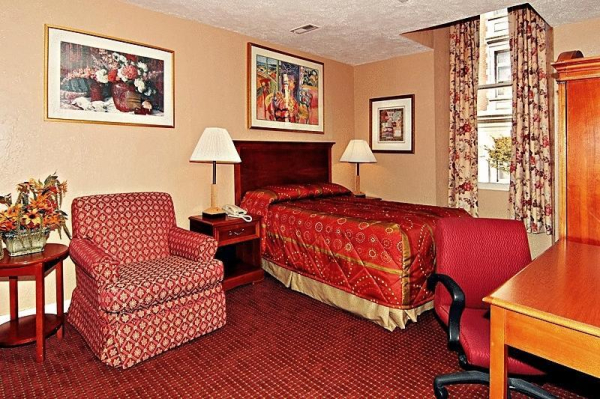 Best offers for Midtown inn Mont Vernon