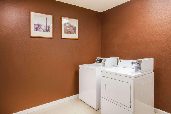 Best offers for Days Inn & Suites by Wyndham Antioch Antioch