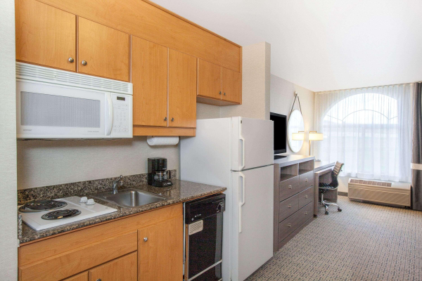 أفضل العروض ل هوثورن سويتس باى ويندهام ليفرمور وين كانترى ليفرمور