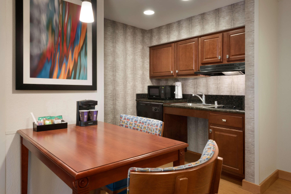 أفضل العروض ل Homewood Suites By Hilton Madison West ماديسون 