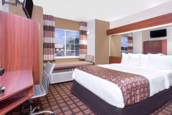 Best offers for Microtel Inn & Suites By Wyndham Green Bay Green Bay