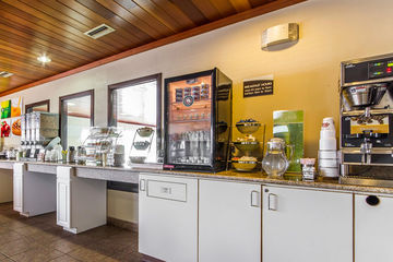 Best offers for QUALITY INN LA CROSSE La Crosse