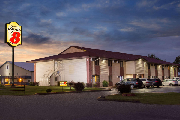 Best offers for Super 8 By Wyndham Eau Claire I-94 Eau Claire