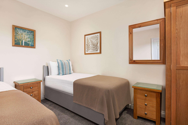 Best offers for Trenython Manor Par