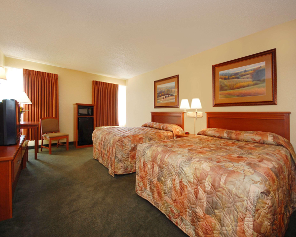Best offers for Econo Lodge Inn & Suites Kearney