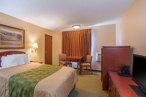 Best offers for Rodeway Inn & Suites Kearney Kearney