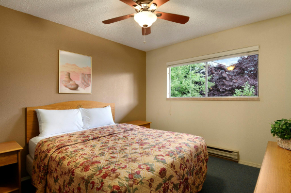 Best offers for Travelodge by Wyndham Seattle University Seattle 